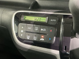 オートエアコンがついていますので、簡単操作で快適に過ごせます。希望の温度に自動調整してくれるのが便利です。