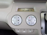 オートエアコンを装着しておりますので車内をお好みの快適な温度に保つことが可能です!