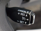 【オートクルーズコントロール】搭載。アクセル操作なしでも車が自動でスピードを保ってくれる機能です長距離の高速は楽々です。