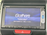【純正ナビ】人気の純正ナビを装備。オーディオ機能も充実しており、Bluetooth接続すればお持ちのスマホやMP3プレイヤーの音楽を再生可能!毎日の運転がさらに楽しくなります!!