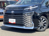洗練されたスタイリッシュなデザインのグリルです。