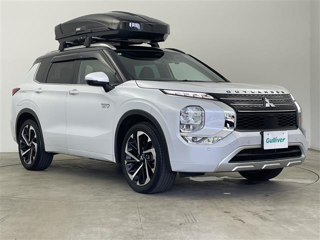 アウトランダー PHEV 2.4 P 4WD 本革シート