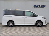 神奈川でお車を探すなら リバーサイド 。当店では在庫数800台展示中となります。残価設定型ゴジュッパローンをメインで販売しており月々のお支払いをお安く高年式車を乗りたい方へ是非ご検討ください。