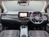 運転席周りになります。内装色はブラックです。