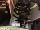お車を安心してお乗りいただく為には、足回りの定期点検が欠かせません。サービスサポート(有償保証)では無料点検もご提供しており、安心のカーライフをお過ごしいただけるサポート体制が整っています。