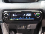 オートエアコンで快適な室内です。