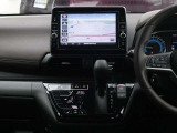 日産純正メモリーナビ(MM321D-L)を装備☆フルセグTVの視聴やCD、DVDの再生、Bluetooth接続にて携帯や音楽機器の音楽再生が可能です♪