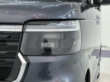 LEDヘッドライトは、点灯の瞬間から最大光量を発揮し、突然暗くなるトンネルなどでの安定感を高めます。