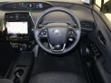 見通しのよいすっきりとした視界で、誰でも運転しやすいです。運転のしやすさは疲れにくさにも繋がりますよ♪
