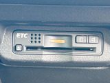 【ETC】高速道路の料金所をストレスなく通過!話題のスポットやサービスエリアに多い「スマートIC」利用時は必須のアイテムです。当店でセットアップを実施、ご納車当日からすぐにご利用いただけます!