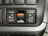 狭い駐車場での乗り降りもラクにできる両側パワースライドドア★