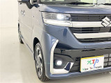 フォグランプ装着車です。暗い夜道の車両前方を明るく照らします