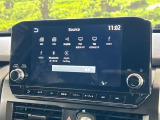 【純正9型ナビ】人気の純正ナビを装備しております。ナビの使いやすさはもちろん、オーディオ機能も充実!キャンプや旅行はもちろん、通勤や買い物など普段のドライブも楽しくなるはず♪