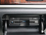 ETC車載器は、ビルトインタイプですっきり収納され、見た目も使い勝手も満足のアイテムです。