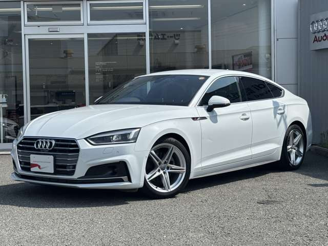 アウディ A5スポーツバック 2.0 TFSI スポーツ Sラインパッケージ の