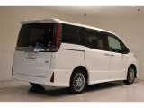 ★トヨタ認定中古車ライト★ 1年間走行距離無制限の「ロングラン保証」が付いています。全国約5,000ヶ所のトヨタのお店で保証修理可能です。お出かけ先でも安心です。選べる延長保証もご用意しています。