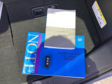 取扱説明書やメンテナンスノートもそろっています。スマートキーは荷物を持っている時でも、キーを取り出さずドアの施錠・開錠ができます。