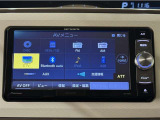 Bluetooth対応、CD/DVD再生機能付き。お好きな音楽を聴きながらのドライブは楽しいですよね〜♪