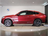 【BMWのxDrive】xDriveはいかなる状況下でも安定した走りを実現しています。 これによりストレスなく運転できることはもちろんのこと、安全性能も向上しています。