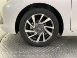 機敏さを引き立てる純正アルミ 195/55 R16 装着!