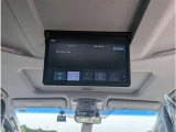 【後席モニター装備車】お出かけ時の渋滞!お子様や同乗者の方が退屈しません。ドライバーは運転に集中できます!