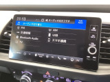 ナビ機能だけでなく、フルセグ、Bluetoothなどのオーディオ機能がついています!