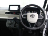 運転席廻りです。