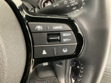 【アダプティブ・クルーズ・コントロール】予め設定した車速内でクルマが自動的に加減速。 前走車との適切な車間距離を維持しながら追従走行し、高速道路でのドライバーの疲労を軽減してくれる嬉しい機能付♪