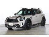 MINI NEXT勝どきでは常時約10台を屋内展示場にて展示中。天候に左右されることなくゆっくりとご覧頂けます。その他ストックヤードにも在庫がございます。ご来店の際は在庫確認の上ご来店下さいませ。