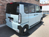 オプションになりますが、ボディーコーティングもご用意しております。新車の輝きに近づき、洗車などのお手入れも楽になりますよ。