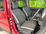 運転席シート廻りは使用感も少なく、良好な状態となっています。丁寧に使われていたことがよくわかりますね。