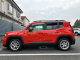 台形のホイールハウスもJeepの特徴。横から見てもJeepだとわかりますね!