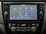 純正メモリーナビ(MM520D-L) CD・DVD・ブルーレイ再生  CD録音可 フルセグTV USB接続端子 Bluetooth対応★携帯電話にダウンロードした音楽が車内でも楽しめます。ハンズフリー通話も可能です!