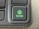 ★ECONスイッチ★ エコドライブを加速しよう!スイッチをONにすると、運転の仕方によるロスを抑え込み燃費をよくするようクルマが頑張ります(*^ー^*)燃費向上にチャレンジ♪