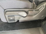 2列目オットマンがついております。