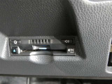 ナビ連動タイプのETC車載機です。ナビゲーションと連動してくれますのでカード未挿入を知らせてくれるなど便利な機能が追加されています。