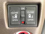 【両側パワースライドドア】スマートキーや運転席のスイッチで後席両側スライドドアの開閉が可能♪電動だから力を入れてドアを開ける必要が無く、小さなお子様でも簡単に開け閉めでき快適です♪