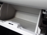 ちょっとした小物入れに便利ですね。