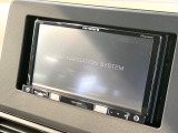 【ナビゲーション】使いやすいナビで目的地までしっかり案内してくれます。各種オーディオ再生機能も充実しており、お車の運転がさらに楽しくなります!!