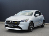 世界統一名称の『MAZDA2』となったコンパクト。「Be a Driver」のスローガンのもと、最適なドライビングポジションを提供できる室内空間と思い通りの走行性能を持った、クラスを超えたお車です!