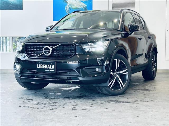XC40 T4 AWD Rデザイン 4WD 4WD サンルーフ
