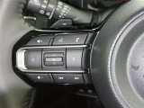 ステアリングスイッチ装備!運転しながら手元でオーディオの操作などができます。