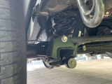 お車を安心してお乗りいただく為には、足回りの定期点検が欠かせません。サービスサポート(有償保証)では無料点検もご提供しており、安心のカーライフをお過ごしいただけるサポート体制が整っています。