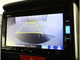バックガイドモニターで、後方を確認しながら安心して駐車することができます。運転初心者も熟練者も必須の機能ですよ!