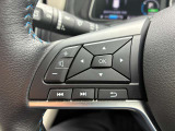 ハンドルには各種スイッチがありますが、運転中でも操作がしやすくなっております。