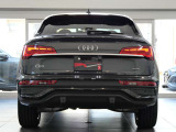 後続車両から長く見られるリヤスタイルも、Audiらしく上品で洗練されたデザインで見る人を惹きつけます。