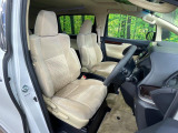 ドライバーによって運転しやすいポジションは異なり、あの車はどうなのか不安なこともありますよね。気になるお車は店頭で乗り込んでご確認いただけます♪