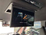 14型有機EL後席ディスプレイです。