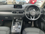 ドライビングのし易さを追求したコックピット