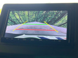 【バックカメラ】駐車時に後方がリアルタイム映像で確認できます。大型商業施設や立体駐車場での駐車時や、夜間のバック時に大活躍!運転スキルに関わらず、今や必須となった装備のひとつです!